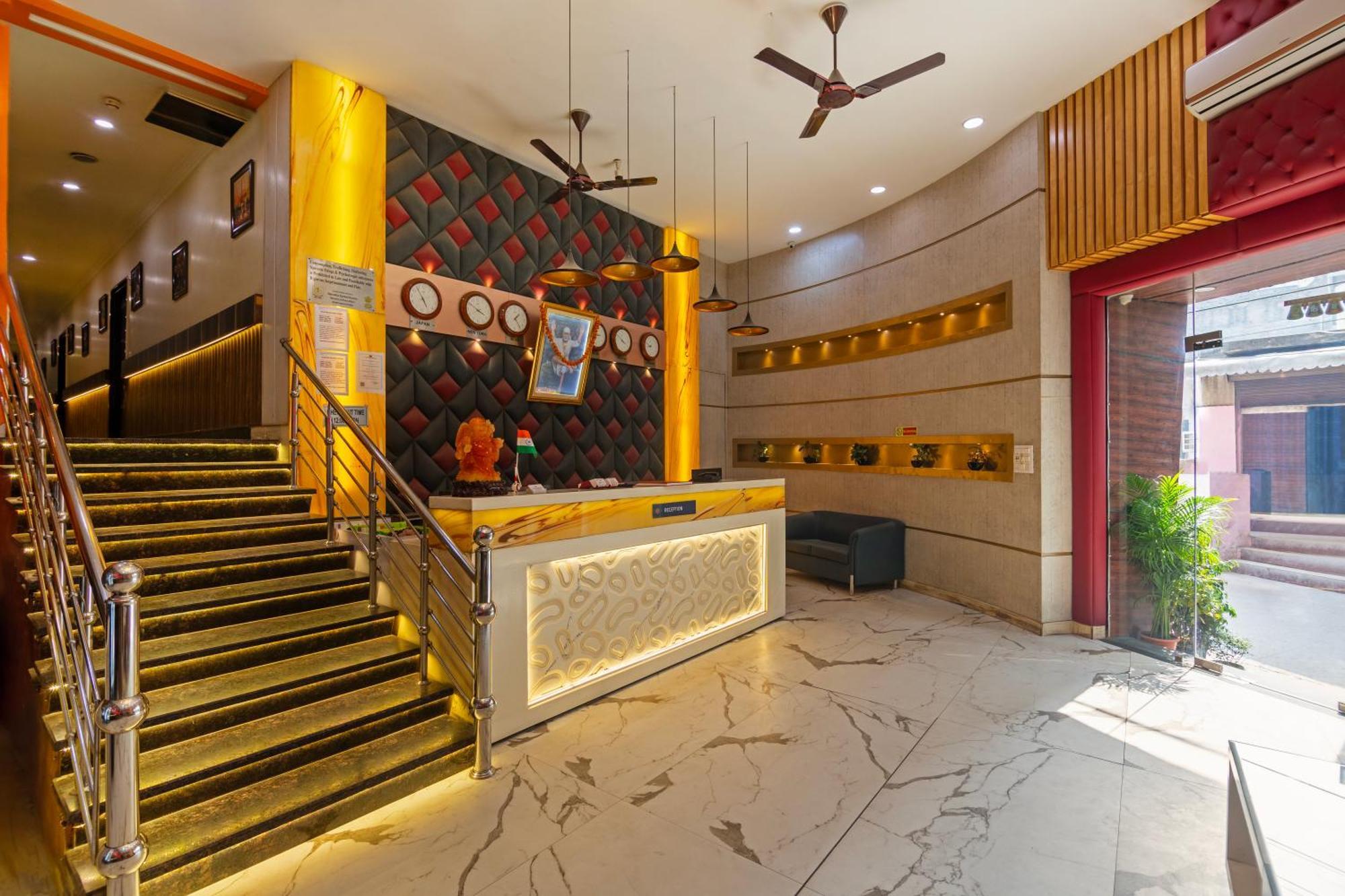 ניו דלהי Hotel Mahajan International, Delhi Airport מראה חיצוני תמונה