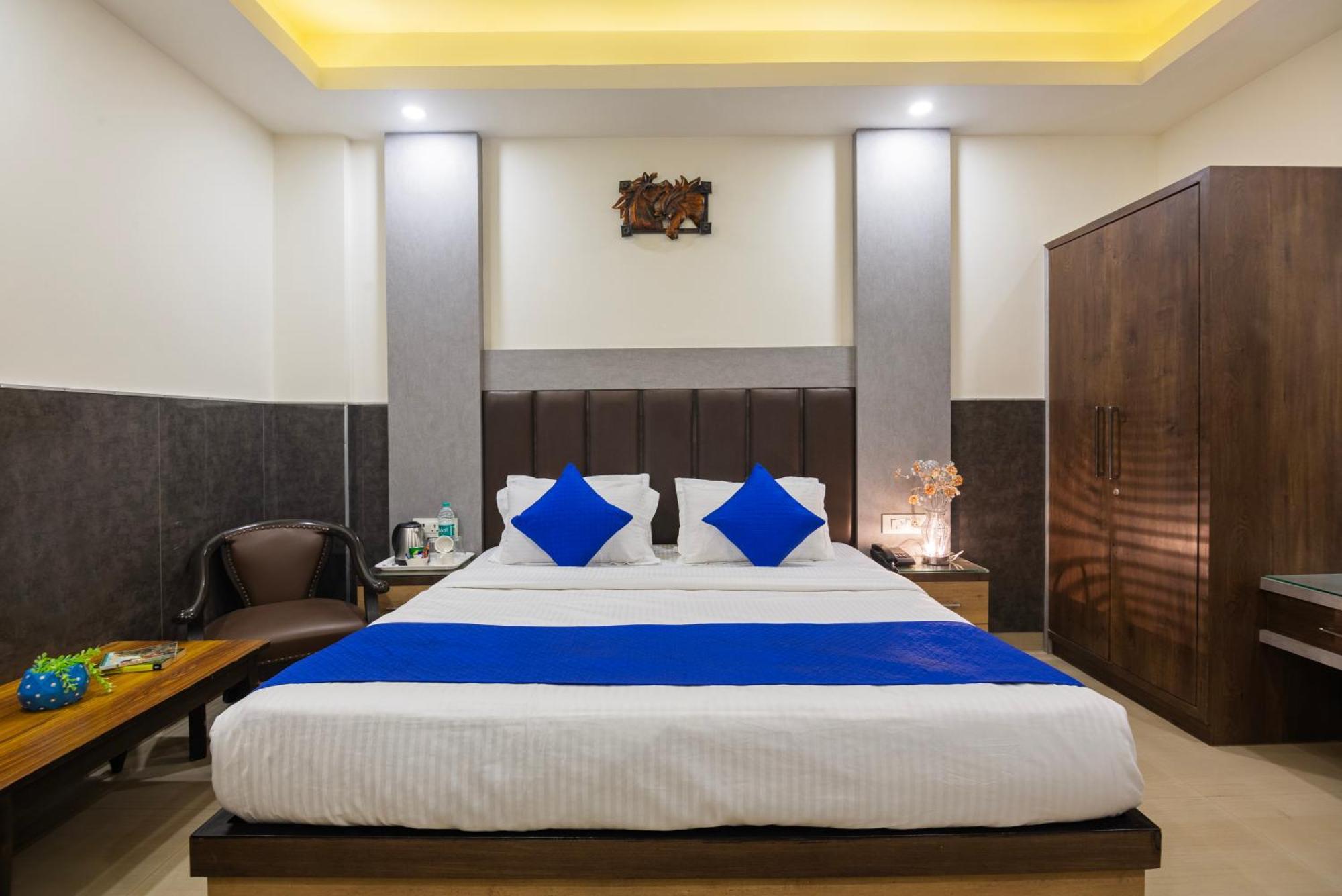 ניו דלהי Hotel Mahajan International, Delhi Airport מראה חיצוני תמונה