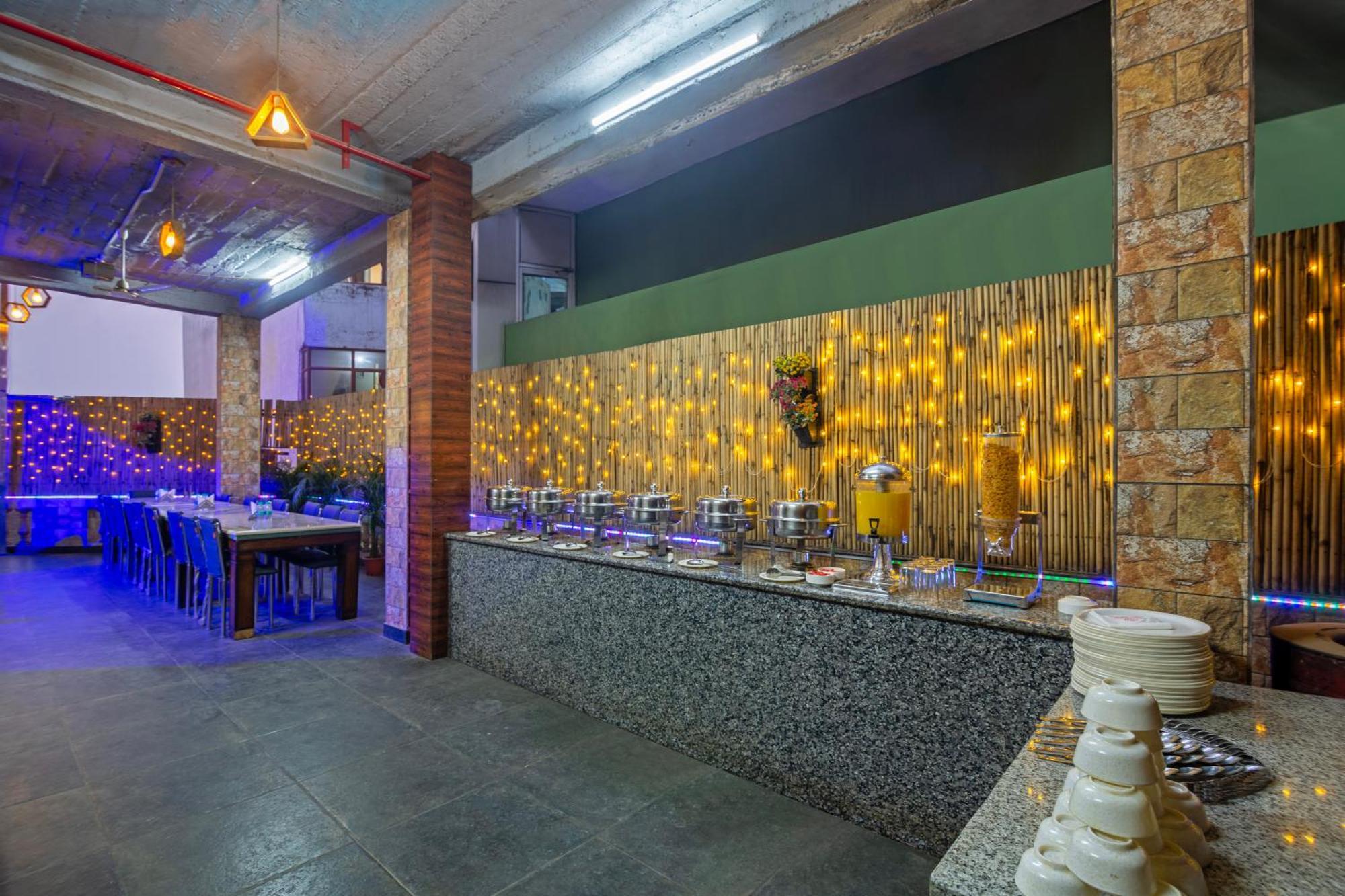 ניו דלהי Hotel Mahajan International, Delhi Airport מראה חיצוני תמונה